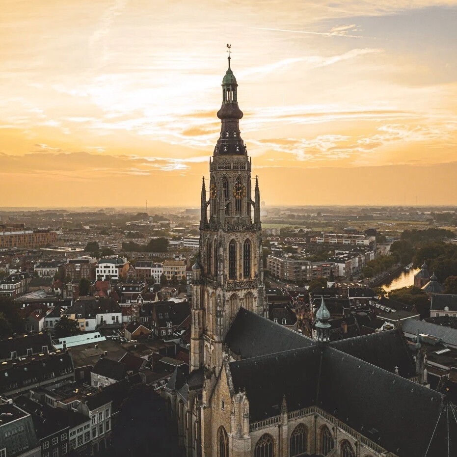 Avond torenbeklimming foto Floris Oosterveld